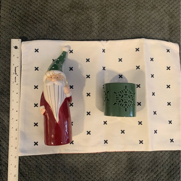 Christmas Decor - Picture 2 of 4